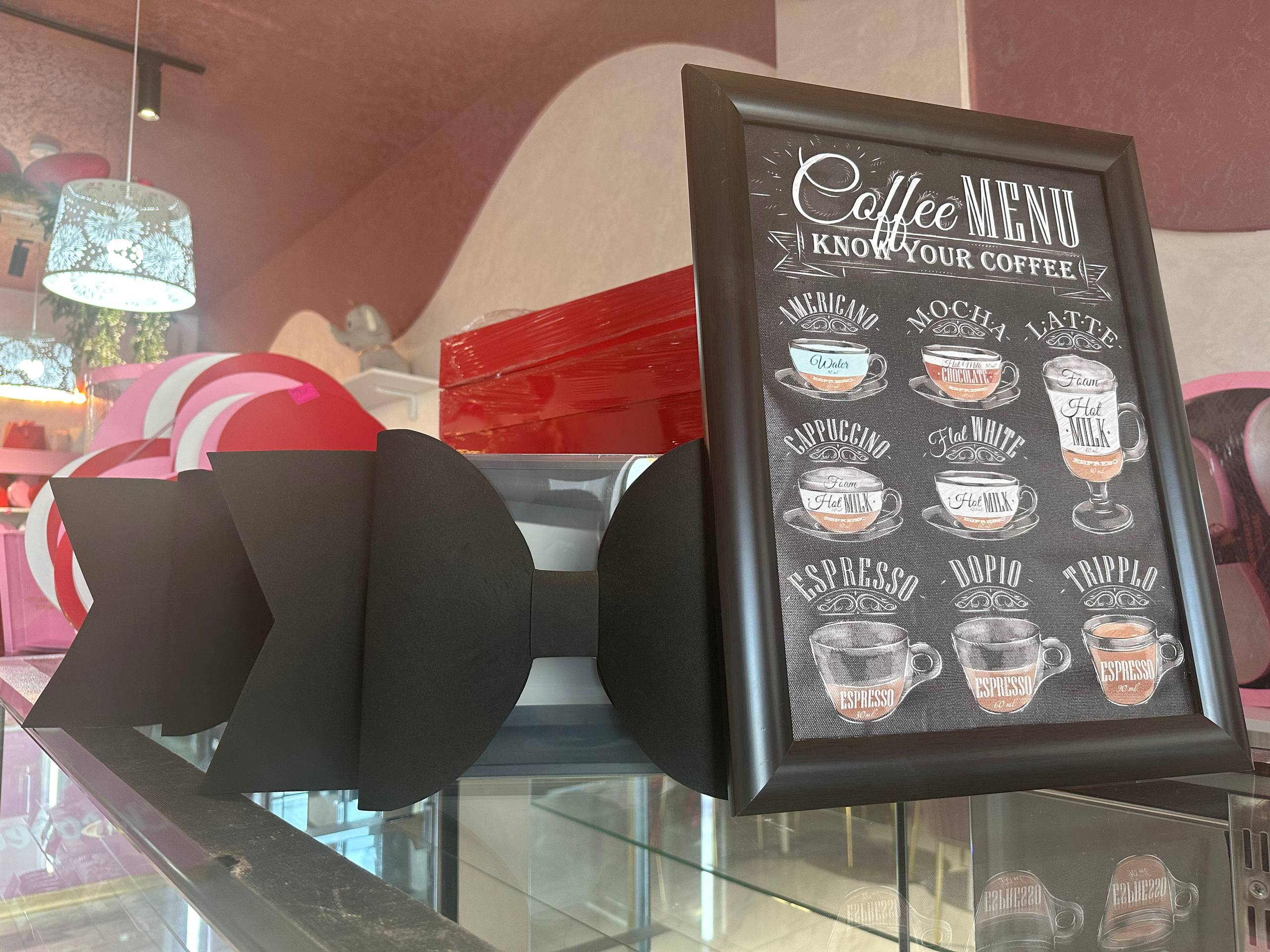 Витрина с боксами